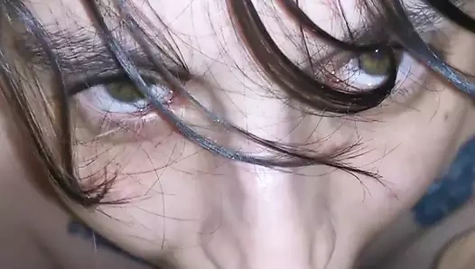 Genç evli kadın zevk alıyor, özel sakso!!