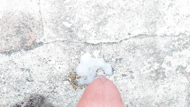 Я мастурбировал и достал сперму, мне очень понравилось.