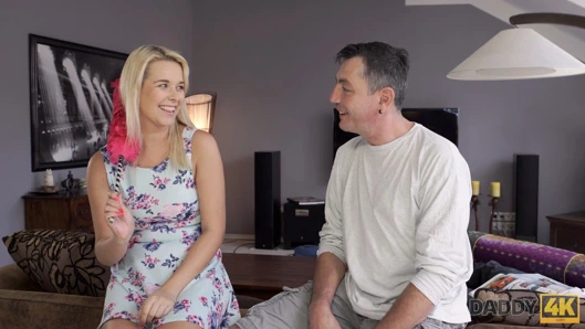 baba4k. evi temizledikten sonra, sarışın rüya nikki