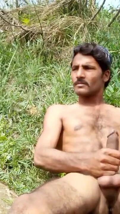 Завораживающий момент из "Gulzaminkhan77 большой хуй, полное HD видео"