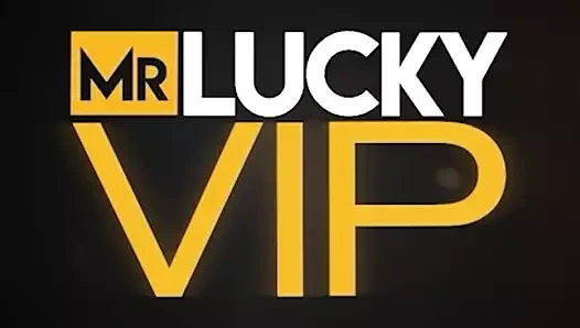 Büyük götlü Lily Starfire bakış açısı sondajı için amını dürtüyor