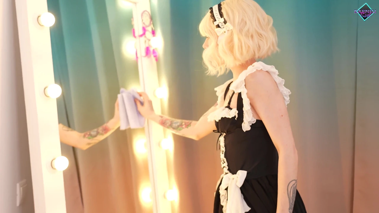 Maid Fucked Her Reflection