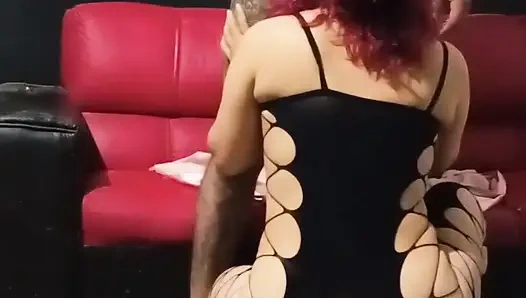 Topuklu Iç Çamaşırı Giymiş Zengin Bir Seks