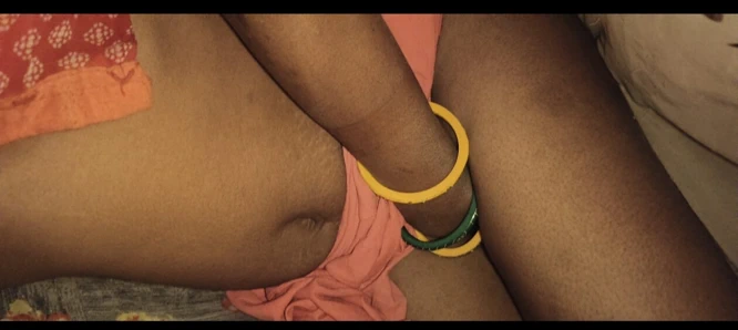 Baldızını sert sikiyor ve amına su fışkırtıyor.