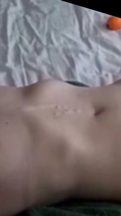 Orta yaşlı seksi karımı aldatıyorum, sonra bir yabancı onu sert sikiyor, karınlarına ve göğüslerine 2 kat boşalma | Klip 1