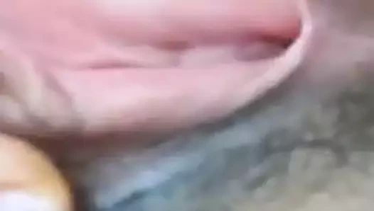 Sıcak tombul kız mastürbasyon yapmak