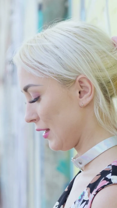 Lisi Kitty Altı Kişilik Hava Geçirmez Gangbang Yapıyor | Klip 1