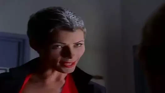 vampir kız tv seks sahnesi