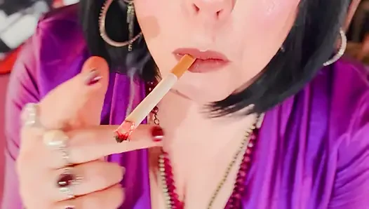 Your Glam Mum Tina Snua Smokes A Cigarette For Her Fans! Smoking Smoker