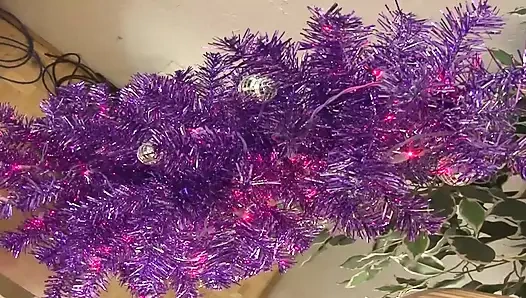 İri göğüslü Asyalı kızı göğüslerinde sikiyorum