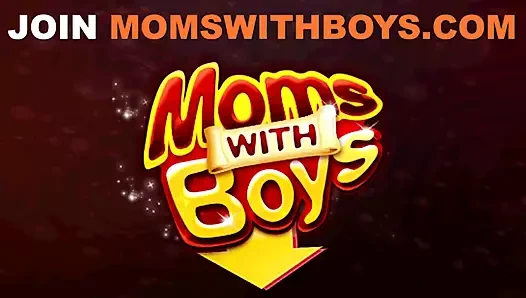 Momswithboys ofis sikme ile olgun esmer sürtük