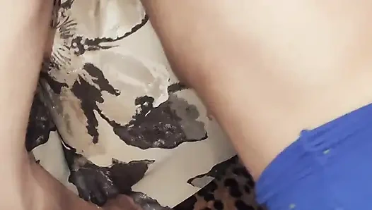 Sıska amatör modelle evde seks