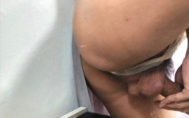 Meet femboy sikişiyor ve boşalıyor