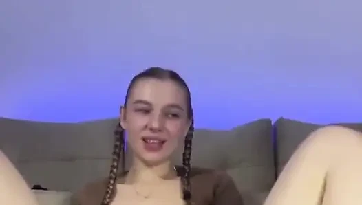 Büyük zenci yarağı dildo ile anal