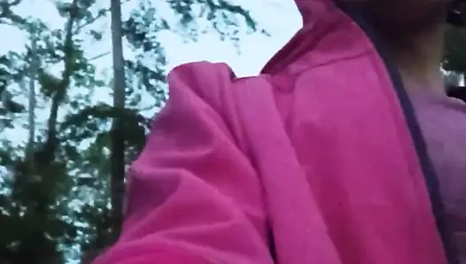 Azgın kız Carolina Alicia açık havada kendini sikiyor mastrubation