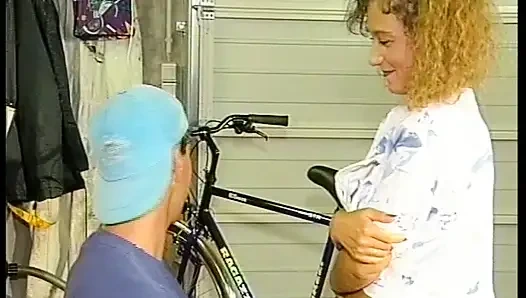 Alman Kapılarının Arkasında Özenle Siktir Edilir - Tam Film