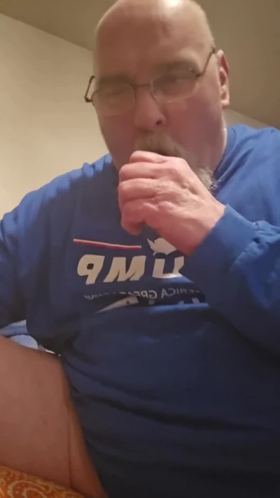 Masterbating Trump styl I would love blow his big cock | Clip 1