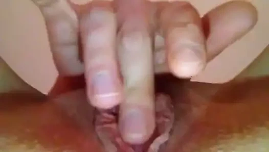 Bana masturbatinbg ve cumming sert!