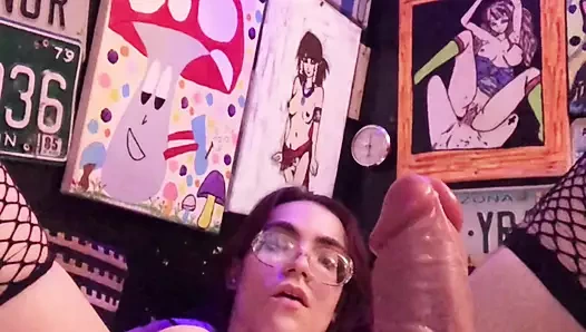 Uzun kalın yapay penisle binme oyunu sikiş