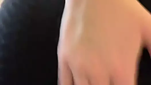 Sıcak kız masturbates için senin horoz