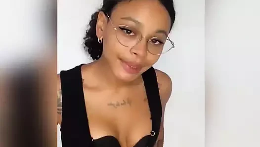 Sürtük latin tiktok çıplak sızdırıldı