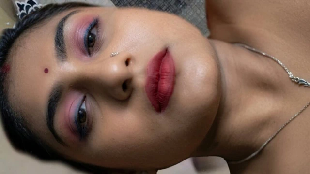 Sevimli karım deshi hintli seks ile hızlı seks tam şenlik