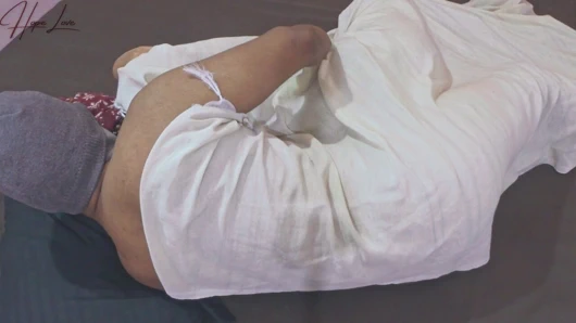 Hile Karısı Büyük Siyah Horoz Tarafından Sert Becerdin Alır.