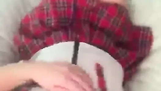 hepinizin üniformayı sevdiğinizi biliyorum