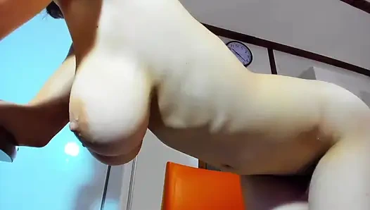 Muhteşem Myla_angel ateşli zıplayan büyük göğüsleri!