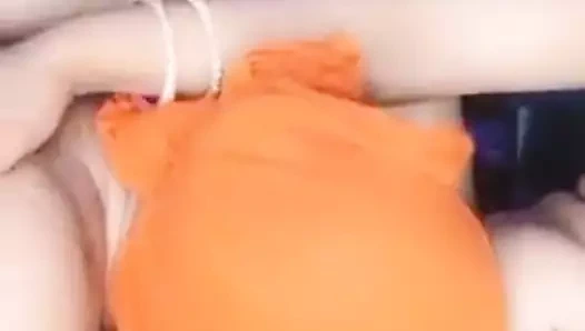 Hintli çiftler tangoda canlı seks yapıyor