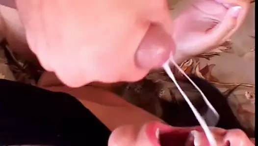 Sadece deliklerimde büyük bir çük istedim