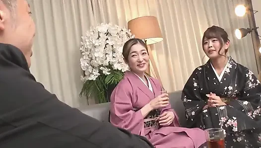 Kimono Rion Ve Ryu Enami'de Büyüleyen Sınıf Arkadaşlarıyla Ters 3p Harem Buluşması