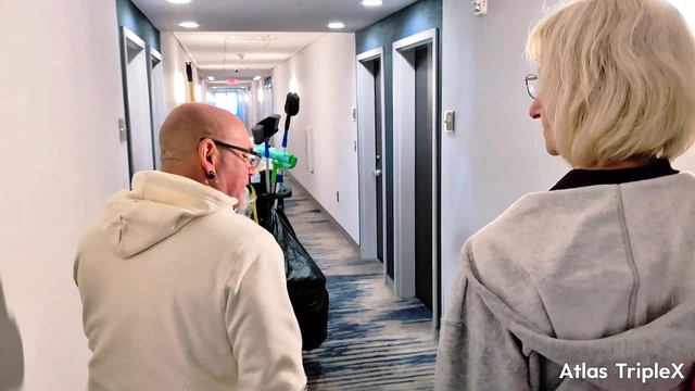 istediğim nine fışkırtıyor ve dölleniyor