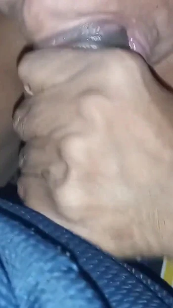 Обязательный для просмотра момент из "Любовь сосать этот хуй"