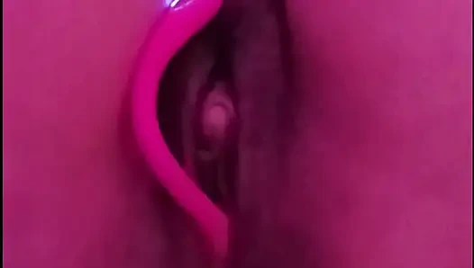 Boşalana kadar amımı ovuyor