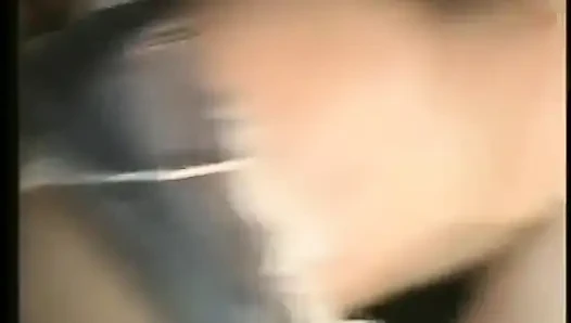 Olgun yaşlı kadınlar spada genç yaraklar için perişan oluyor