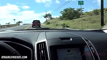 Sen parmak fuck nina gökyüzü arabada (pov tarzı)