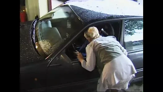 Sert tuhaf aşk - bölüm 2