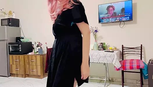 Bir arkadaşım karnaval için giyindi ve beni sonuna kadar emdi!