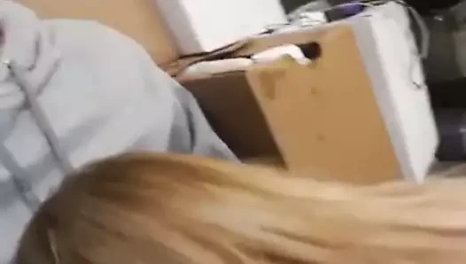 Suck txais qau hamung