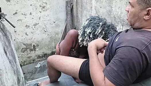 Merdivenlerde aldatıyor