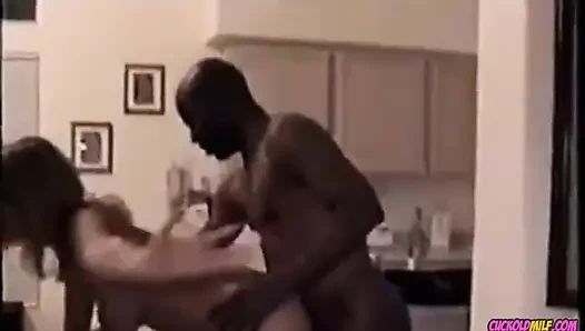 Aldatılan orta yaşlı seksi kadın - gavat orta yaşlı seksi kadın hepimiz gavat oyunu hakkındayız. Arkadaşlarım ve ben sert eş değiştirenleriz ve tanışmak isterim