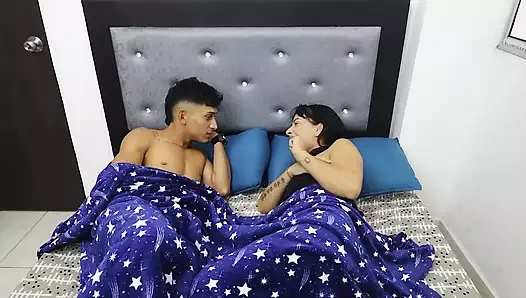 Vahşi ve sıcak seks ile benim üvey kardeşim