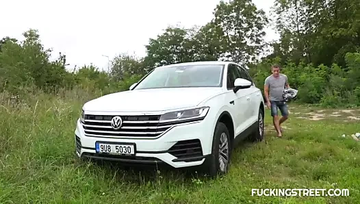 Seksi Rus kız sıcak seks için yakalandı