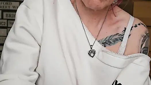 Edepsizce Konuşan Evli Kadın Beni Yeni Arkadaşıyla Aldatıyor