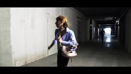 Onu sikiş oyuncaklarıyla sik