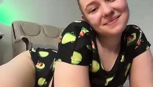 Fingering pussy and teasing in doggystyle with jucielussie