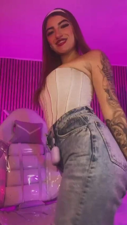 Daha fazlasını görmek ister misin? Bio'mun linkine git