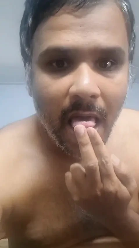 Yalnız ateşli yarağım İncil'de belirtildiği gibi kıllı amcığınla oynayacak...