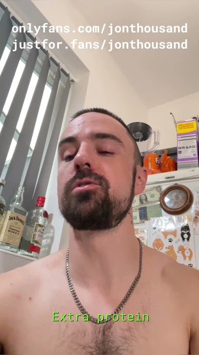 Hetero oda arkadaşım yiyeceğime boşalıyor